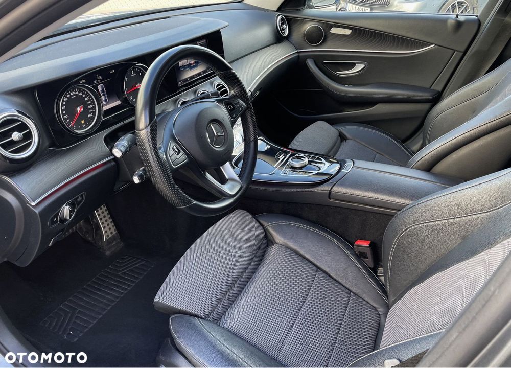 Mercedes-Benz Klasa E 220 d Business Edition 9G-TRONIC - 6