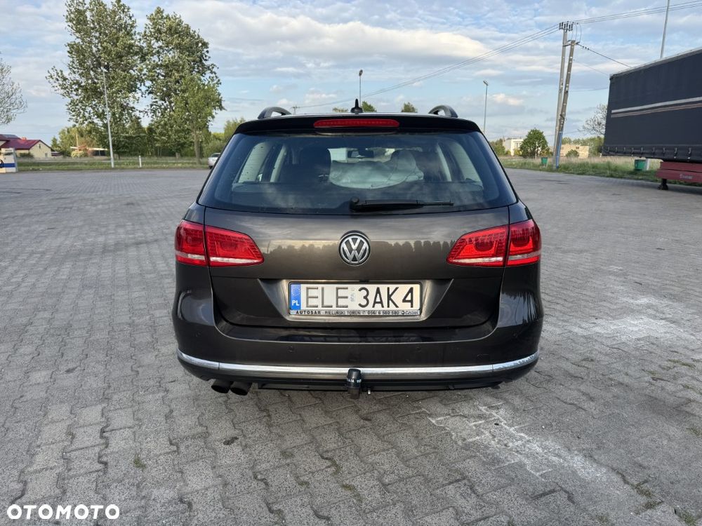 Volkswagen Passat 2.0 TDI Comfortline - 4