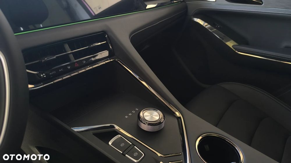 JAC JS8 PRO 7os - 12