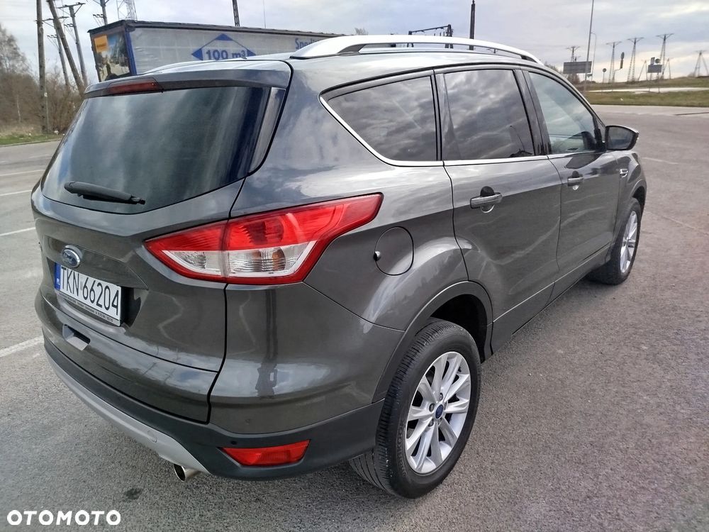 Ford Kuga 2.0 TDCi 2x4 Titanium - 10
