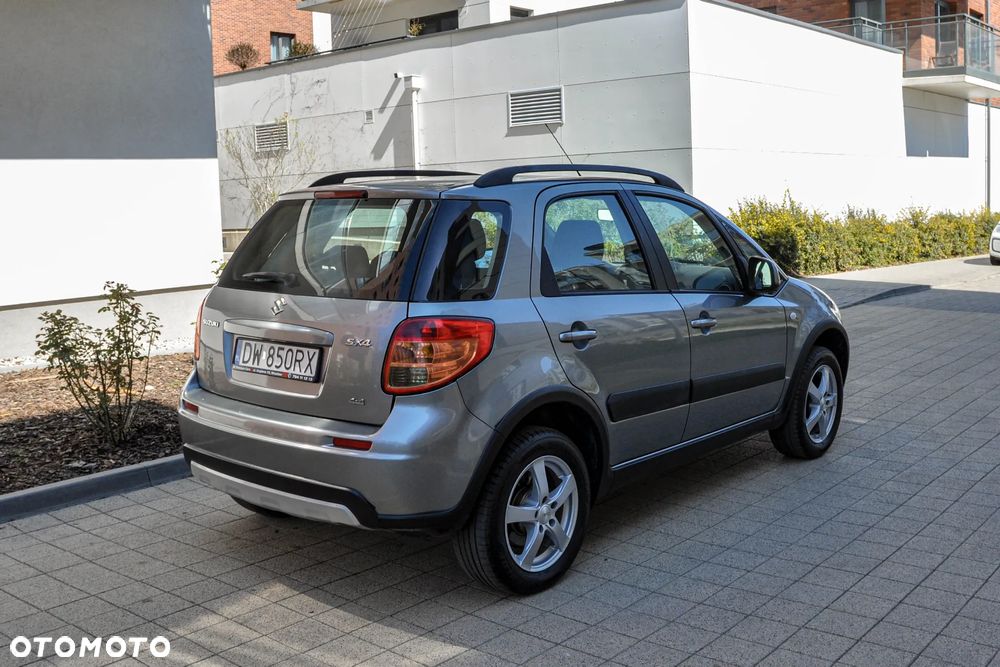 Suzuki SX4 - 4