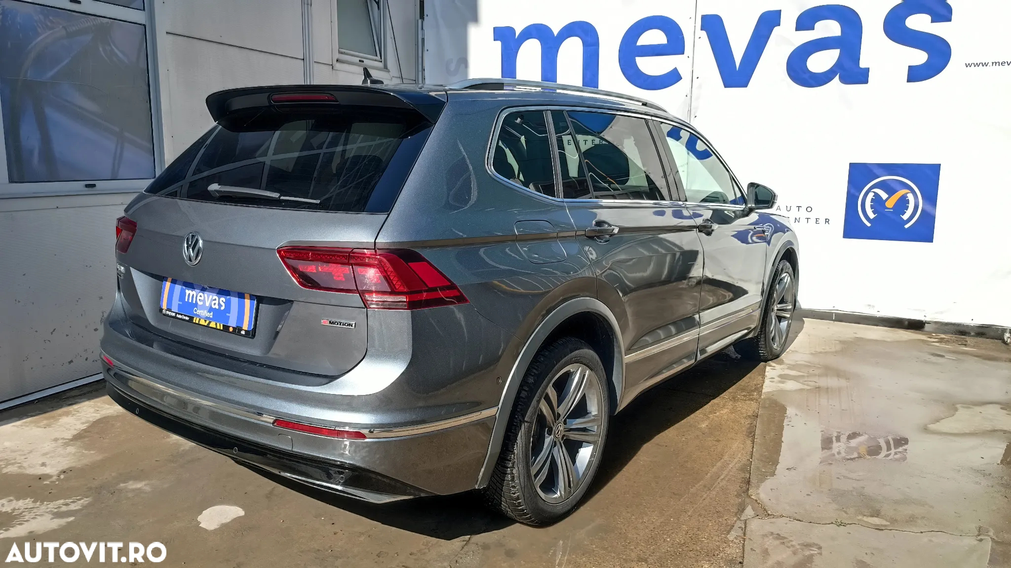 Volkswagen Tiguan 2.0 TDI DSG 4Mot Highline - 11