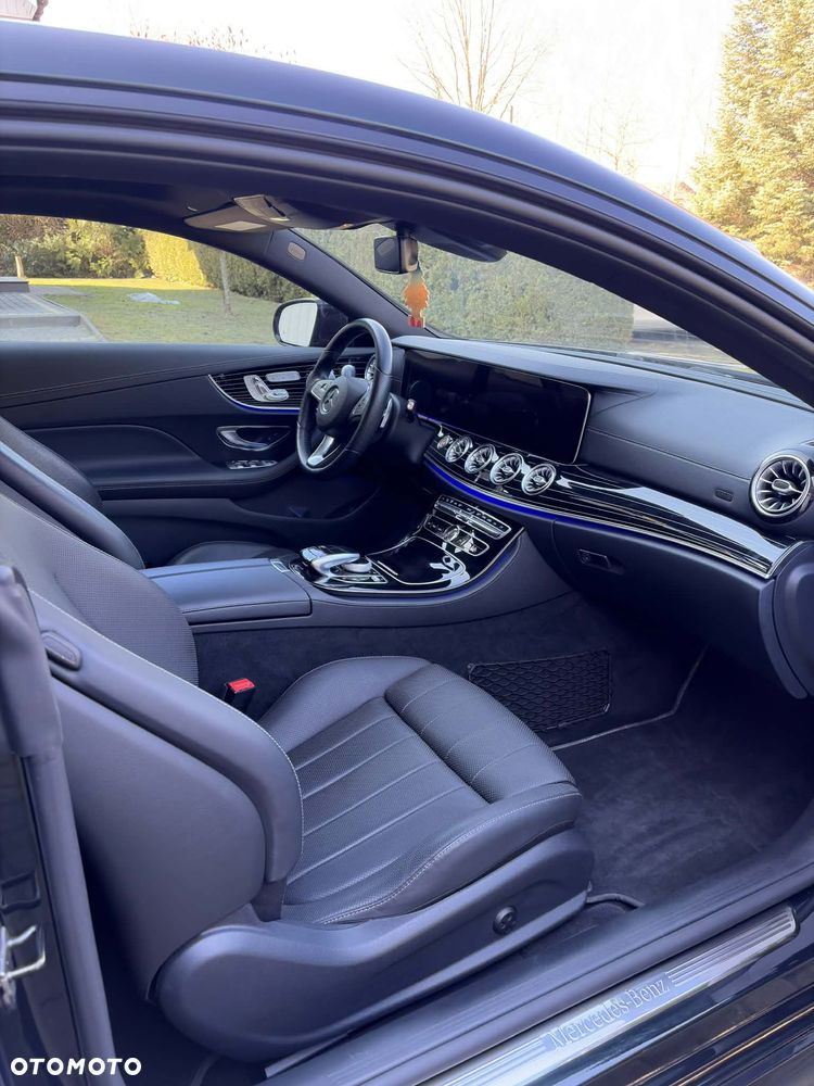 Mercedes-Benz Klasa E 400 4-Matic 9G-TRONIC - 7