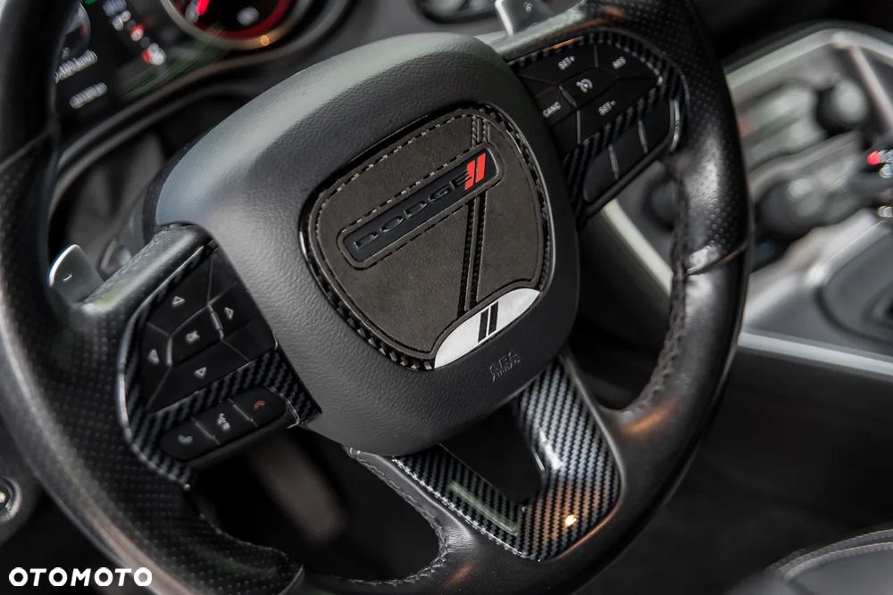 Dodge Challenger 5.7 R/T - 32