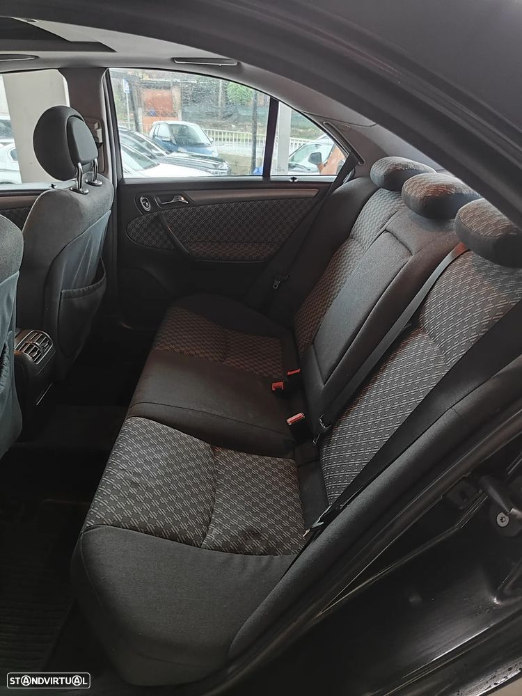 Mercedes-Benz C 220 CDi Avantgarde - 21