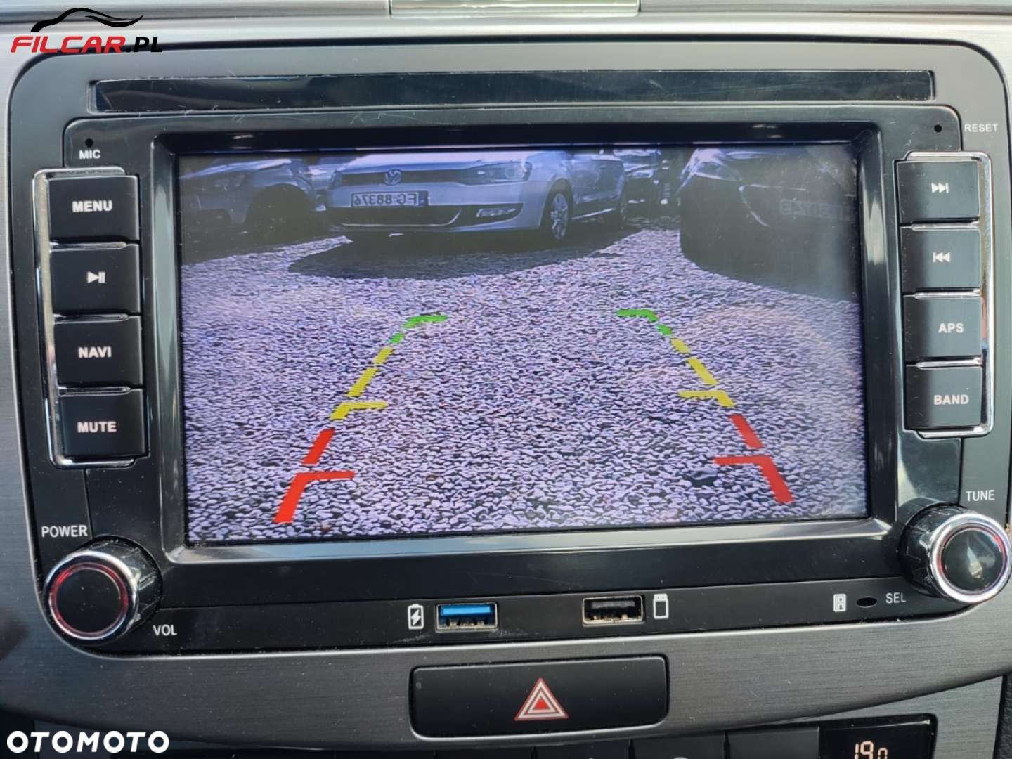 Volkswagen Passat - 13