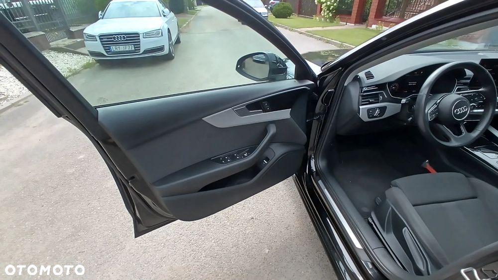 Audi A4 Avant - 31