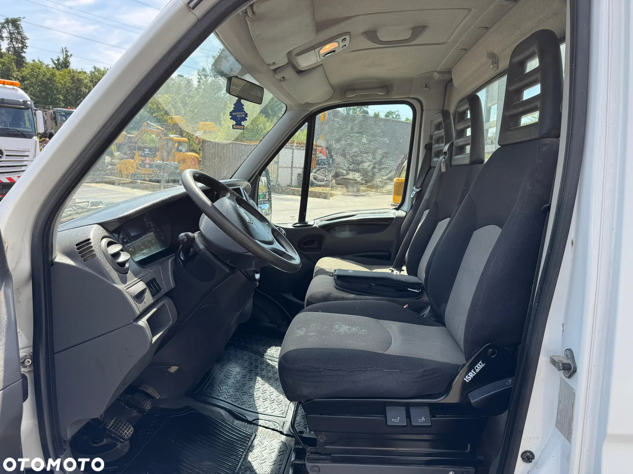 Iveco Daily 35C15 - 12