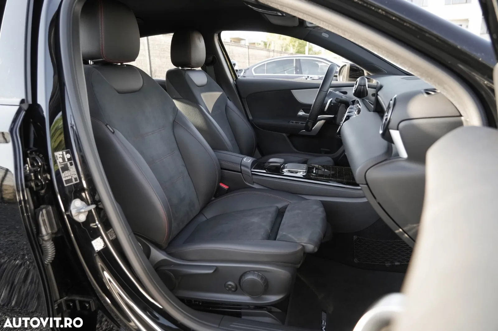 Mercedes-Benz A 180 d 7G-DCT AMG Line - 11