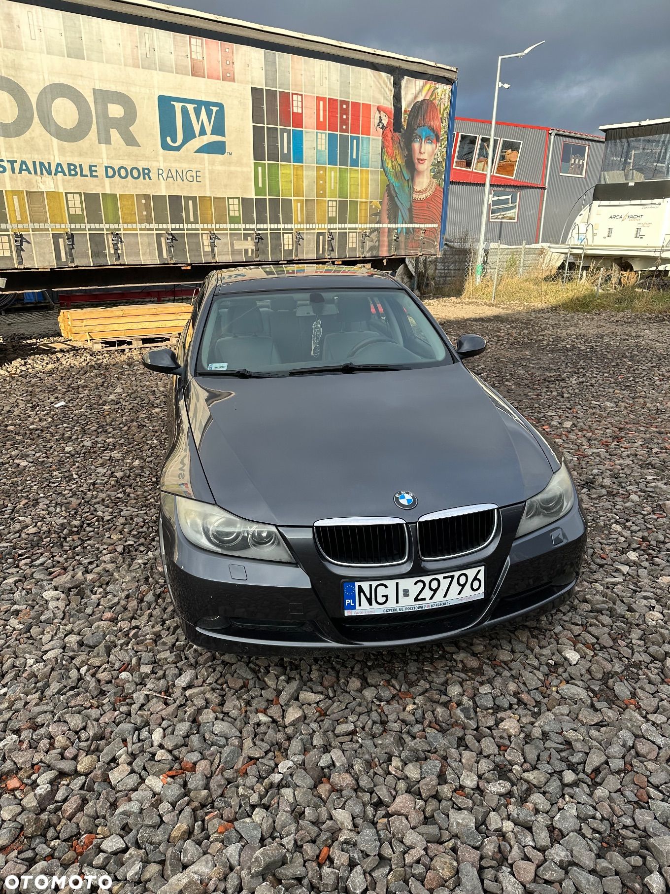 BMW Seria 3 318i - 1
