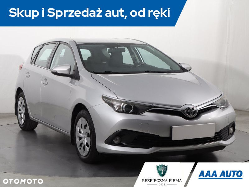 Toyota Auris - 2