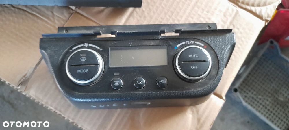 kratka środkowa nawiewu SUZUKI SWIFT IV MK6 - 3
