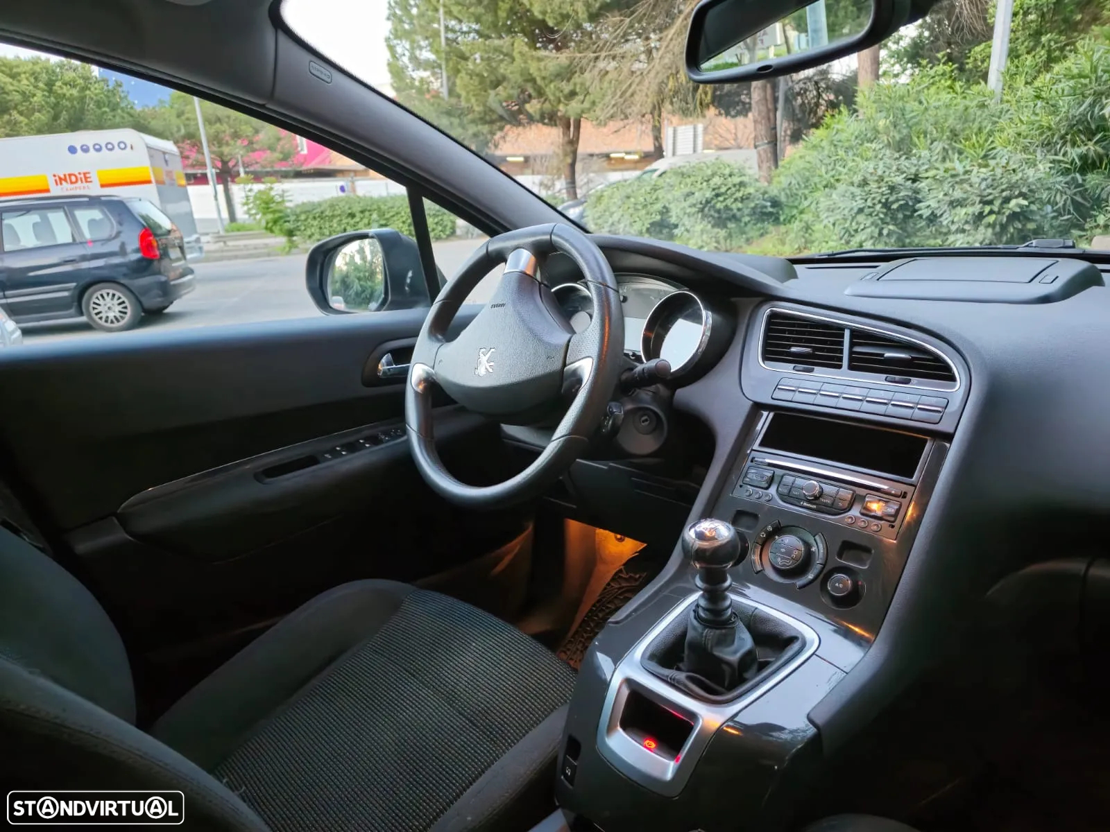 Peugeot 5008 1.6 HDi 7L Allure - 10