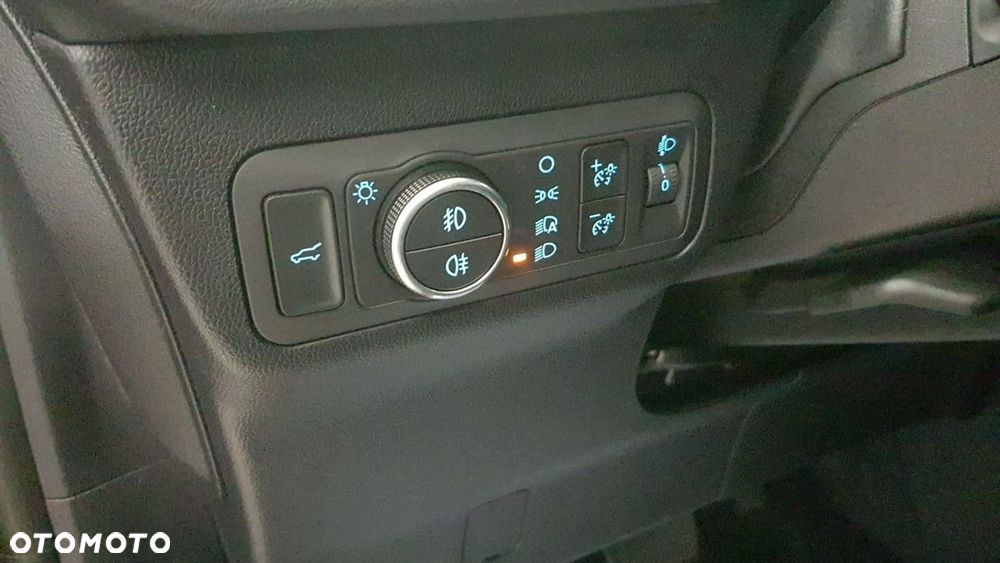 Ford Kuga - 20