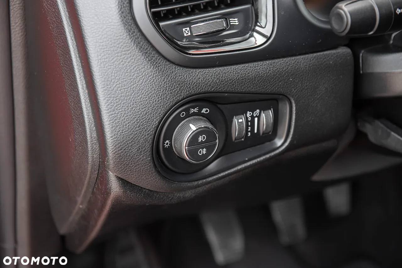 Jeep Renegade - 18