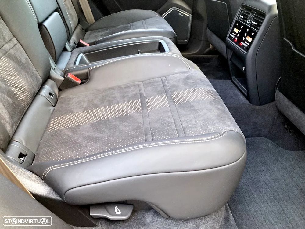 Porsche Cayenne Coupé Turbo - 37