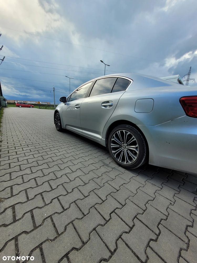 Toyota Avensis 1.8 Active MS - 4