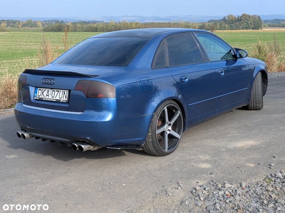 Audi A4 Limousine 2.0 T FSI quattro - 16