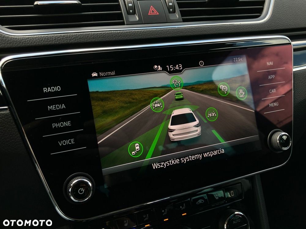 Skoda Superb 2.0 TDI SCR 4x4 L&K DSG - 21