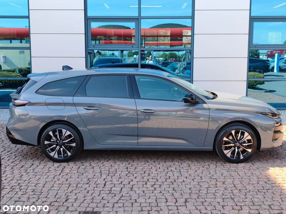 Peugeot 308 1.2 mHEV Allure S&S e-DCS6 - 9