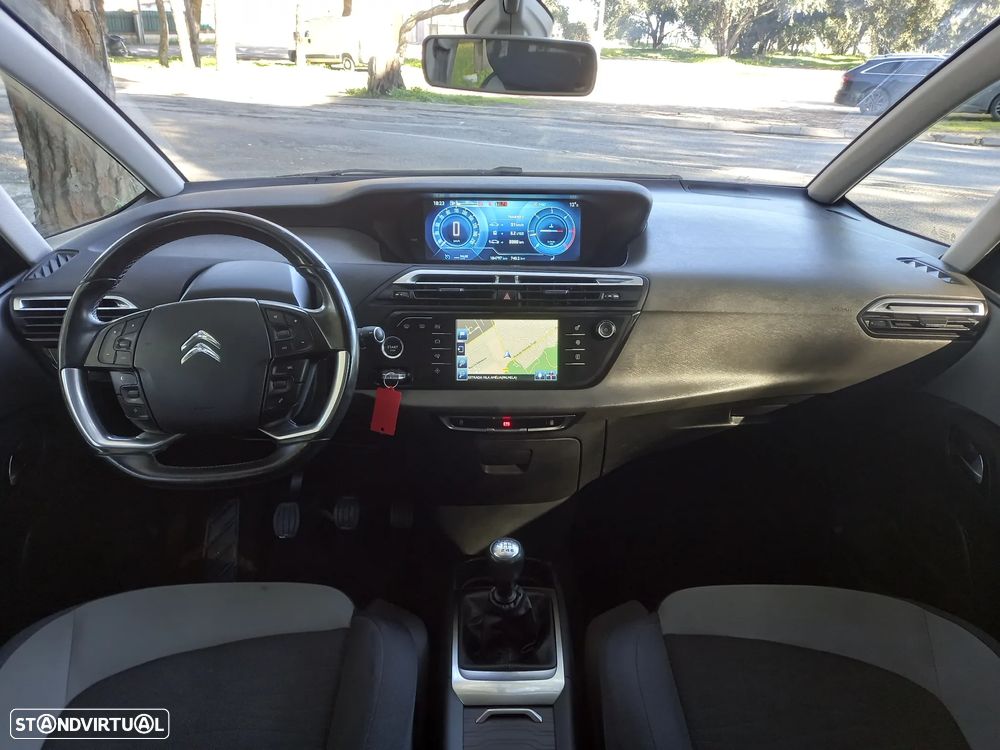Citroën C4 Picasso - 11