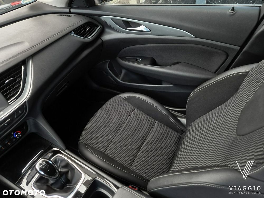 Opel Insignia - 16