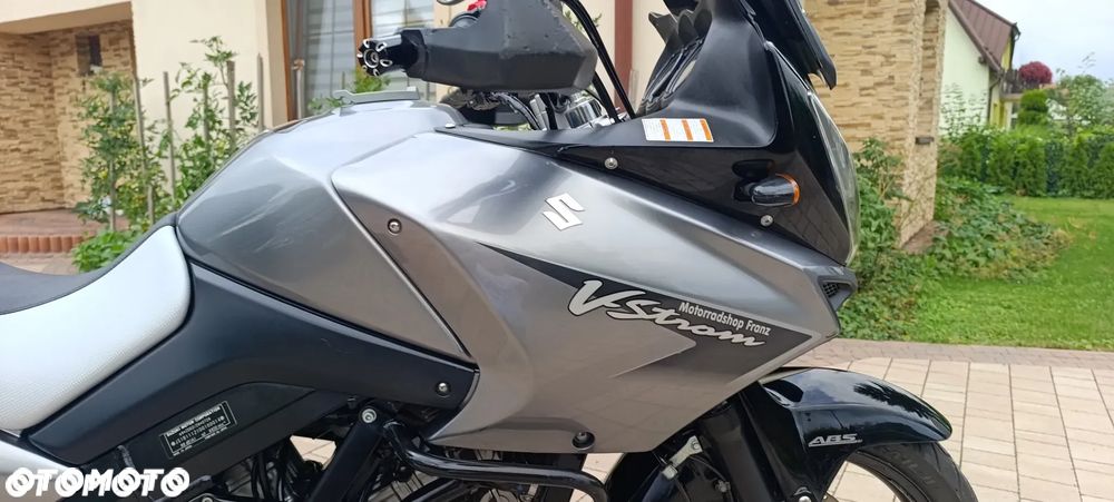 Suzuki V-STROM - 27