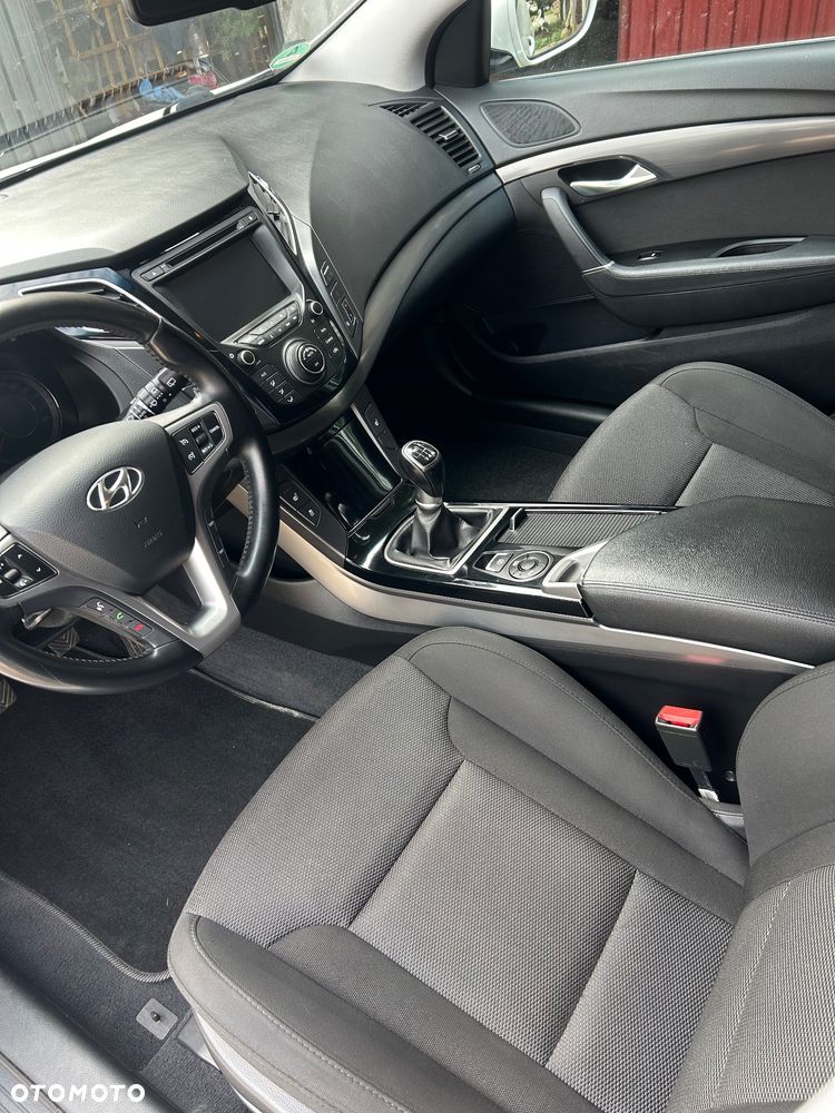 Hyundai i40 1.7 CRDi Comfort + - 8