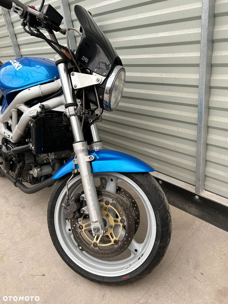 Suzuki SV - 16