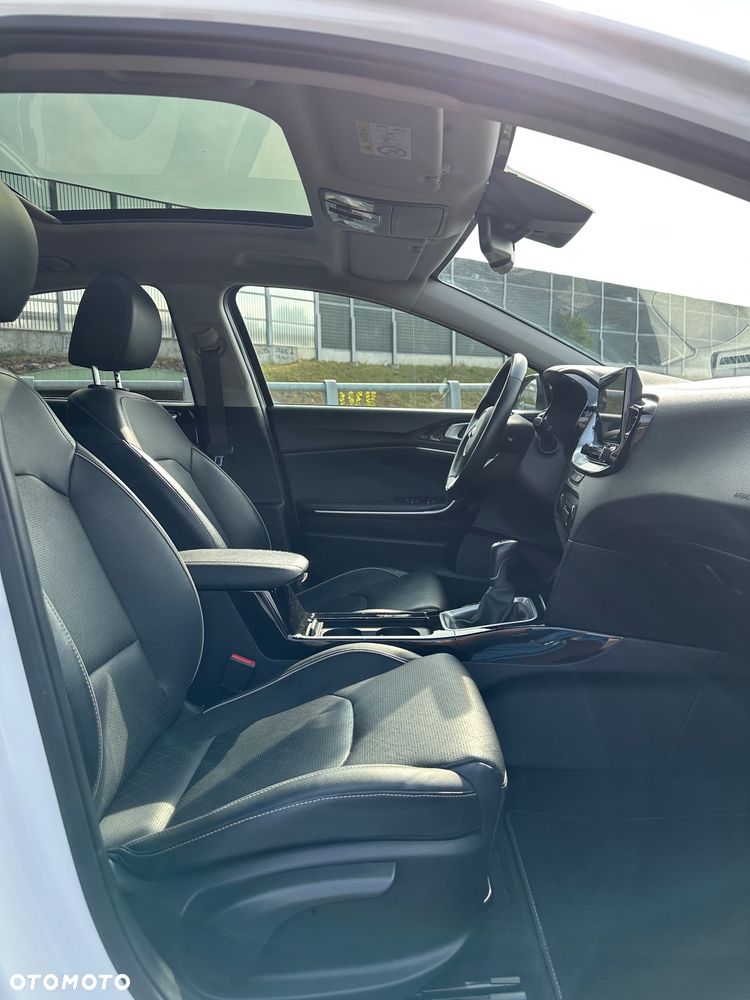 Kia XCeed - 27