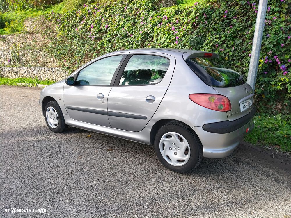 Peugeot 206 1.1 Color Line - 5