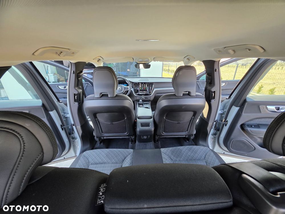 Volvo XC 60 B5 B AWD Core - 12