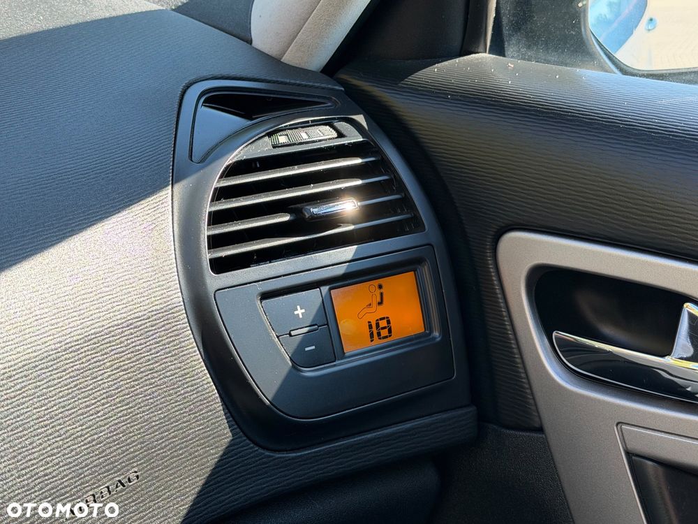 Citroën C4 Picasso - 26