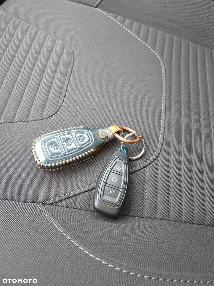 Ford Focus 1.0 EcoBoost Titanium - 8