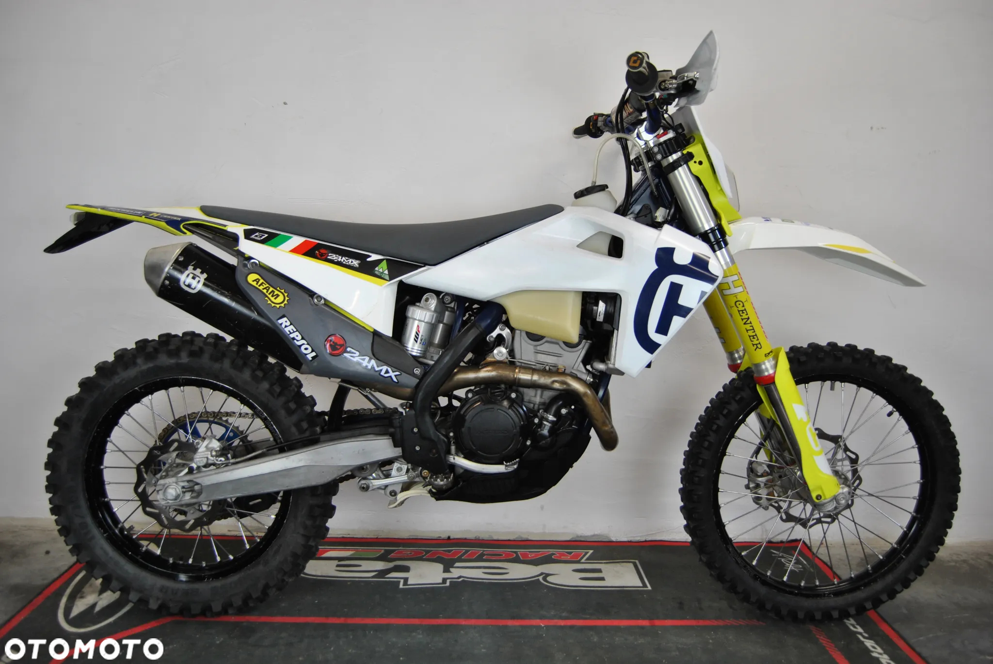Husqvarna FE - 11