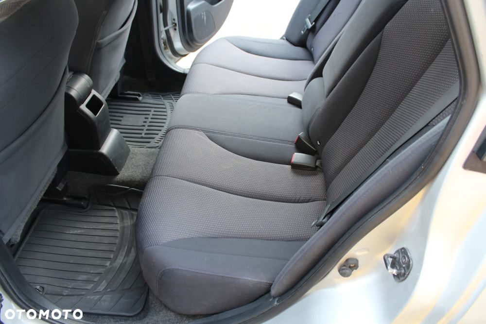 Nissan Tiida 1.6 Acenta - 12