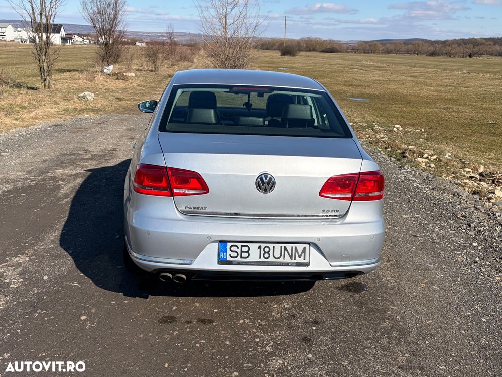 Volkswagen Passat 2.0 TDI BlueMotion Technology Comfortline - 5