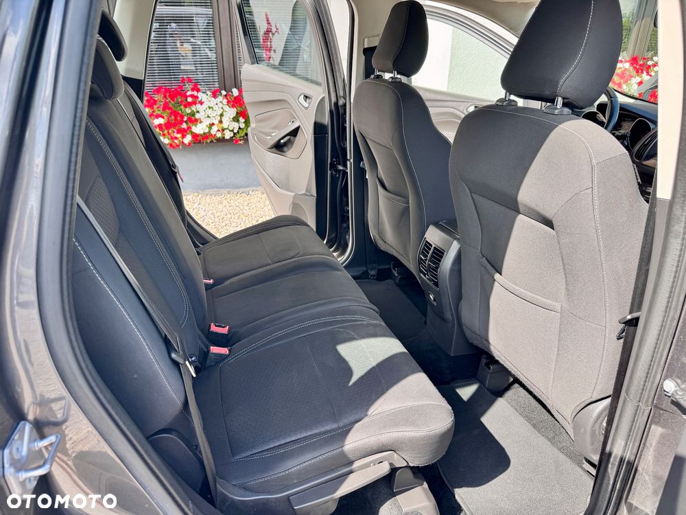Ford Kuga - 15