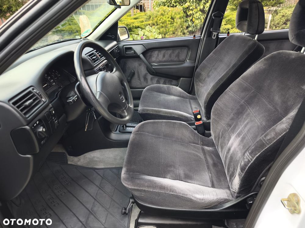 Opel Vectra - 26