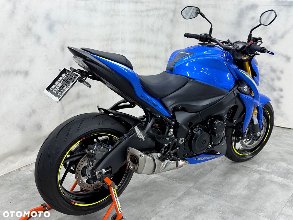 Suzuki GSX 1000 - 7