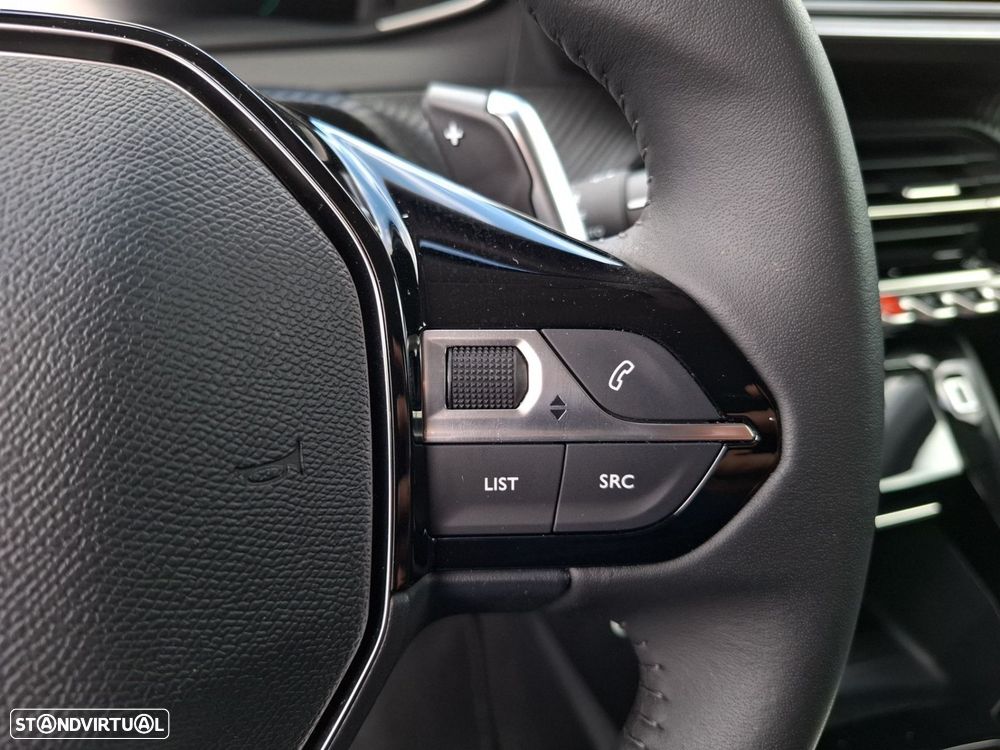 Peugeot 208 1.2 Hybrid Allure e-DCS6 — fotografia 16
