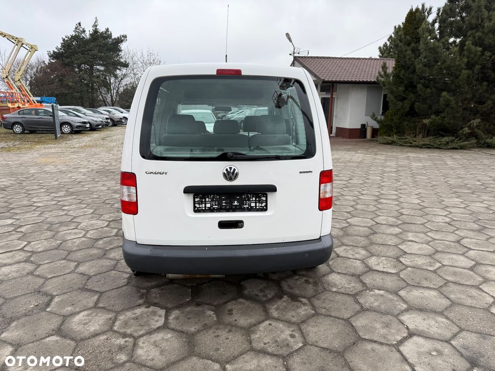 Volkswagen Caddy - 10