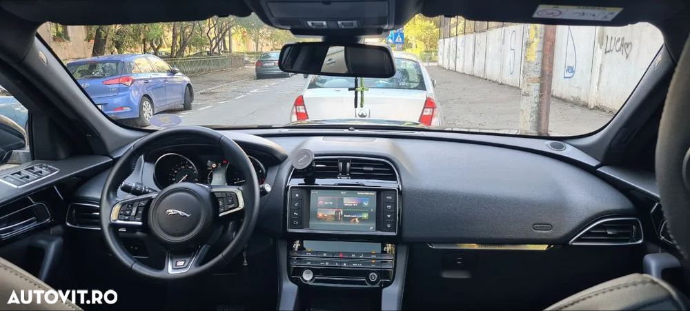 Jaguar F-Pace 30d AWD R-Sport - 10