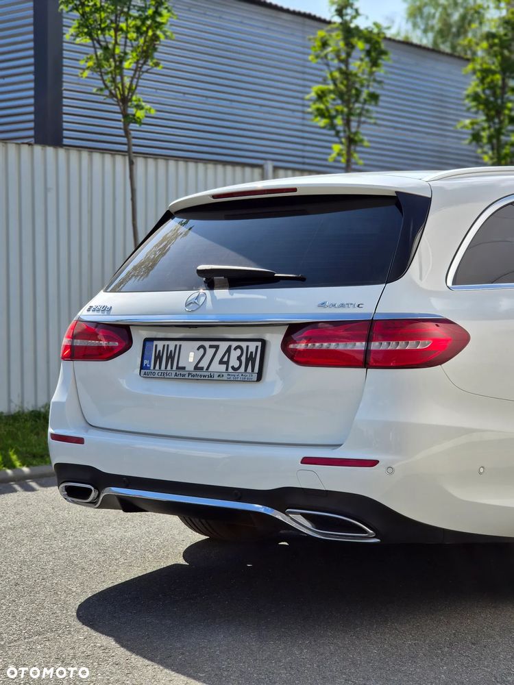 Mercedes-Benz Klasa E 220 d 4-Matic AMG - 24