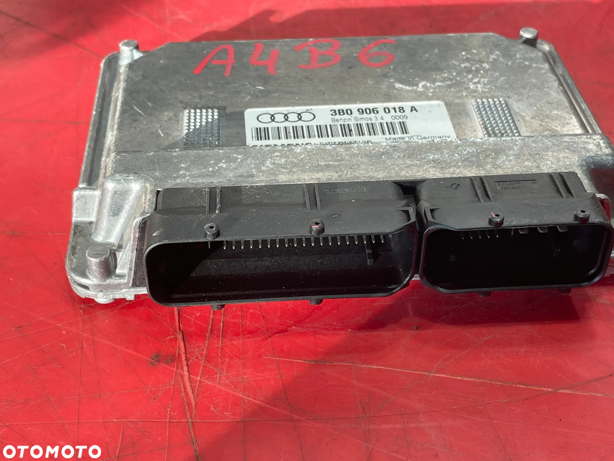 KOMPUTER SILNIKA AUDI A4 B6 3B0906018A - 3