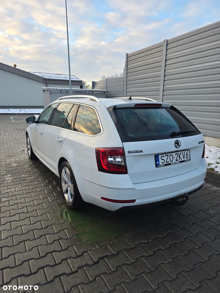 Skoda Octavia 1.6 TDI DSG Premium Edition - 12