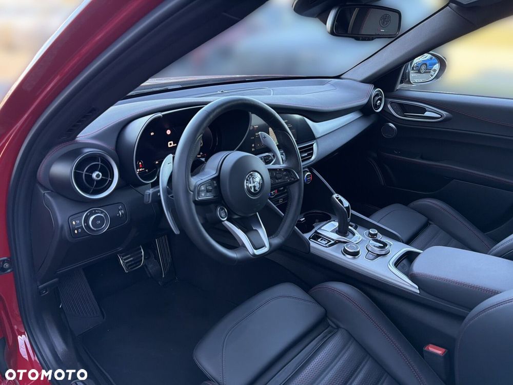 Alfa Romeo Giulia 2.0 Turbo Tributo Italiano Q4 - 10