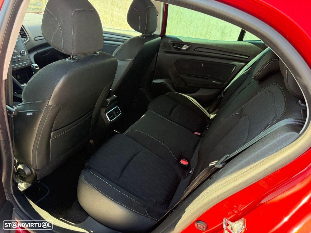 Renault Mégane 1.5 Blue dCi Limited J17 - 13