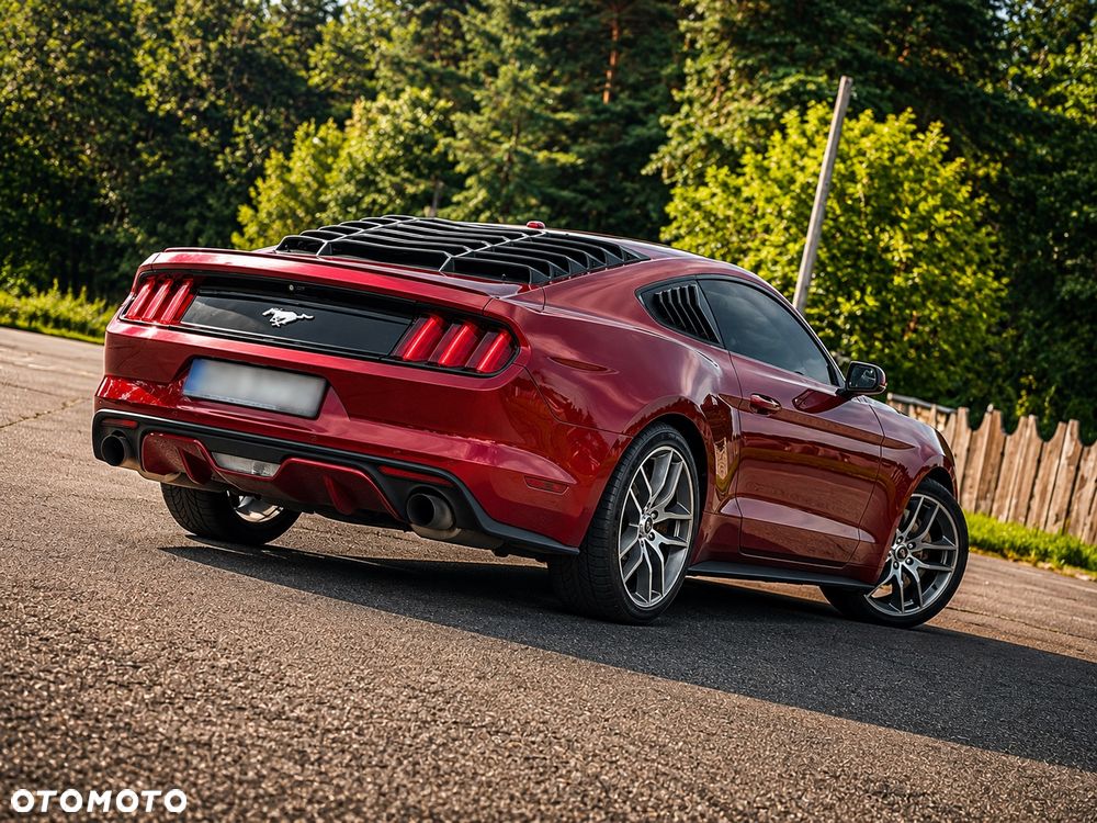 Ford Mustang - 21
