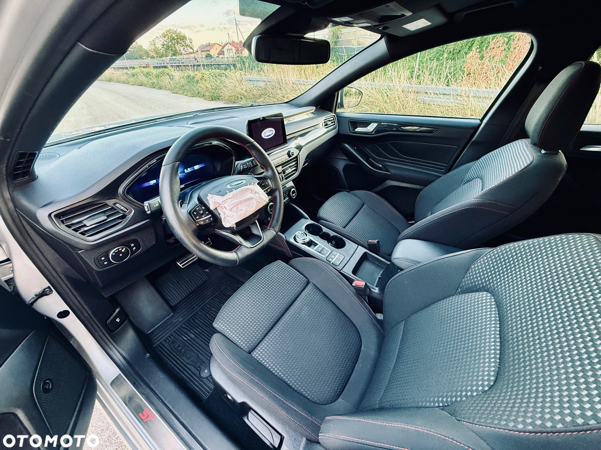 Ford Focus 1.5 EcoBoost Start-Stopp-System ST-LINE X - 5